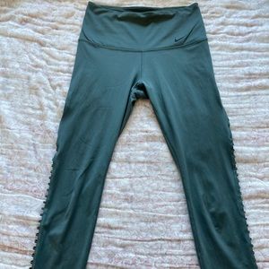 Nike Dri-Fit Power Tight Studio Ladder